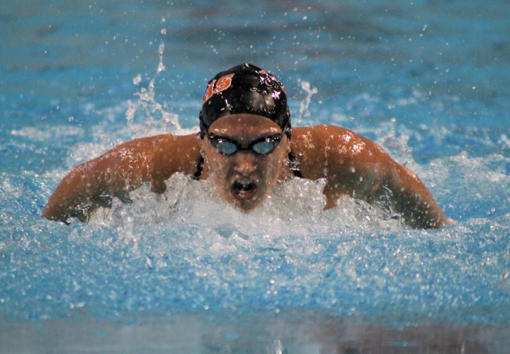 Texas Splits With Georgia