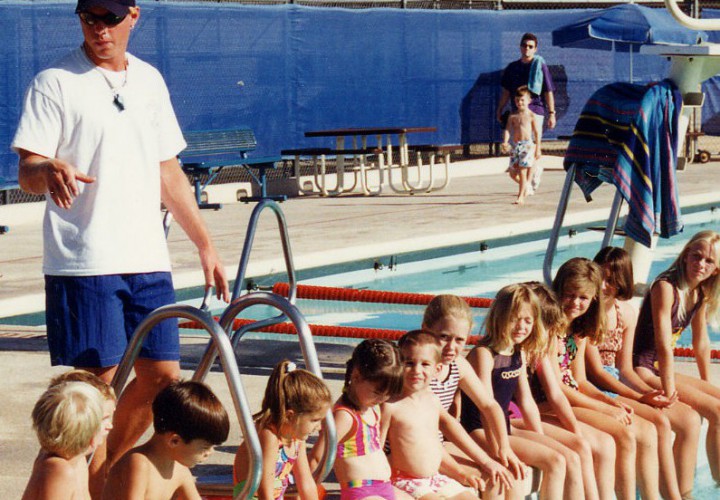 5 Similarities Between Swim Lessons and College Swimming