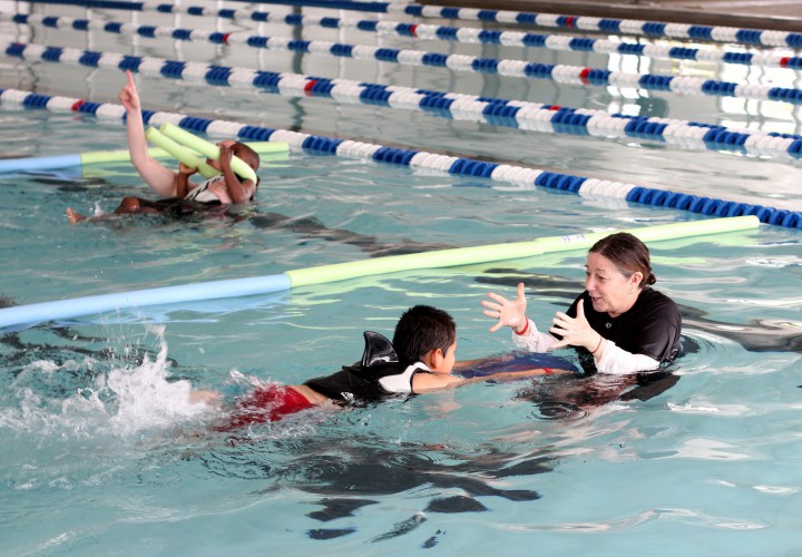 8 Places to Volunteer Around the Pool